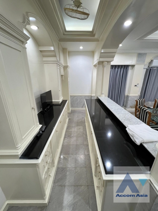 13  9 br House For Rent in Sukhumvit ,Bangkok BTS Thong Lo at Sukhumvit Villa 50081