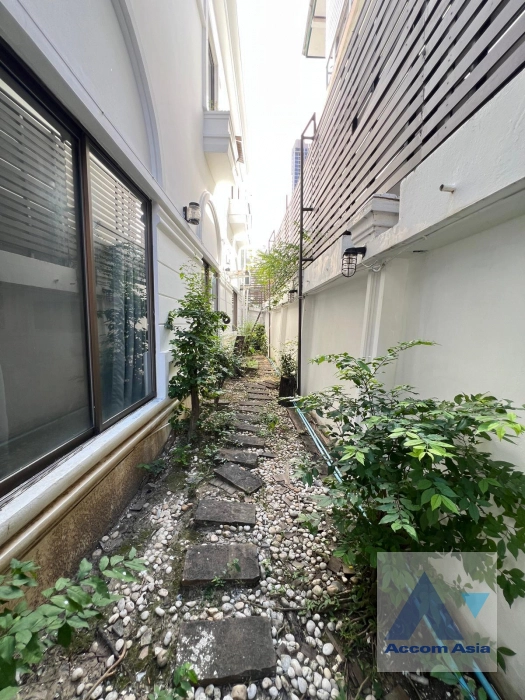 56  9 br House for rent and sale in Sukhumvit ,Bangkok BTS Thong Lo at Sukhumvit Villa 50081