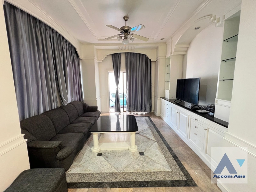 12  9 br House For Rent in Sukhumvit ,Bangkok BTS Thong Lo at Sukhumvit Villa 50081