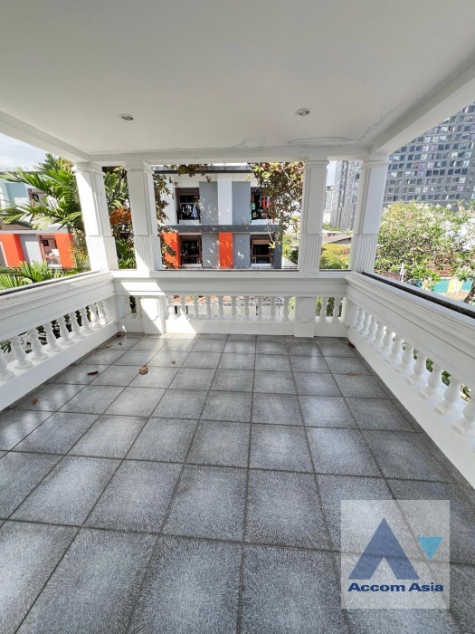 47  9 br House for rent and sale in Sukhumvit ,Bangkok BTS Thong Lo at Sukhumvit Villa 50081