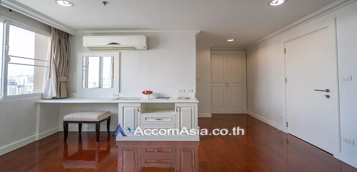 10  4 br Apartment For Rent in Sukhumvit ,Bangkok BTS Phrom Phong at Fully Furnished Suites 1414186