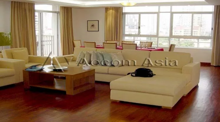 Pet friendly |  High quality of living Apartment  2 Bedroom for Rent MRT Sukhumvit in Sukhumvit Bangkok