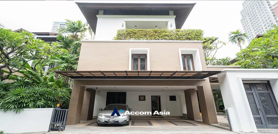 4  4 br House For Rent in Sukhumvit ,Bangkok BTS Asok - MRT Sukhumvit at House with pool Exclusive compound 1814229