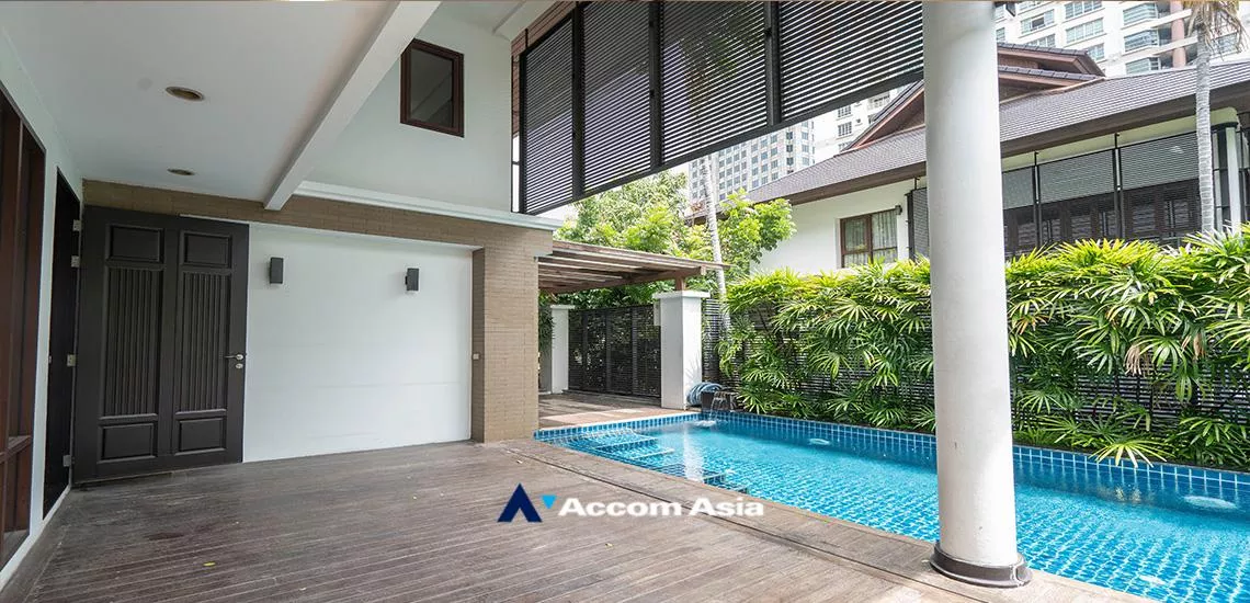 10  4 br House For Rent in Sukhumvit ,Bangkok BTS Asok - MRT Sukhumvit at House with pool Exclusive compound 1814229