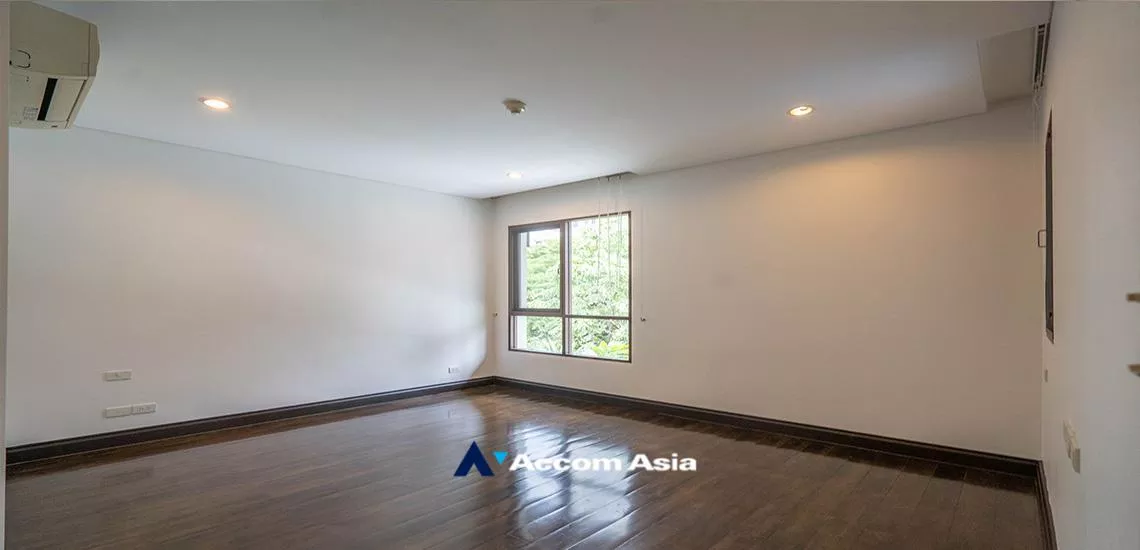 28  4 br House For Rent in Sukhumvit ,Bangkok BTS Asok - MRT Sukhumvit at House with pool Exclusive compound 1814229
