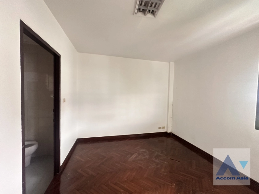 11  4 br Townhouse for rent and sale in Sukhumvit ,Bangkok BTS Phra khanong at Regent 71 2314230