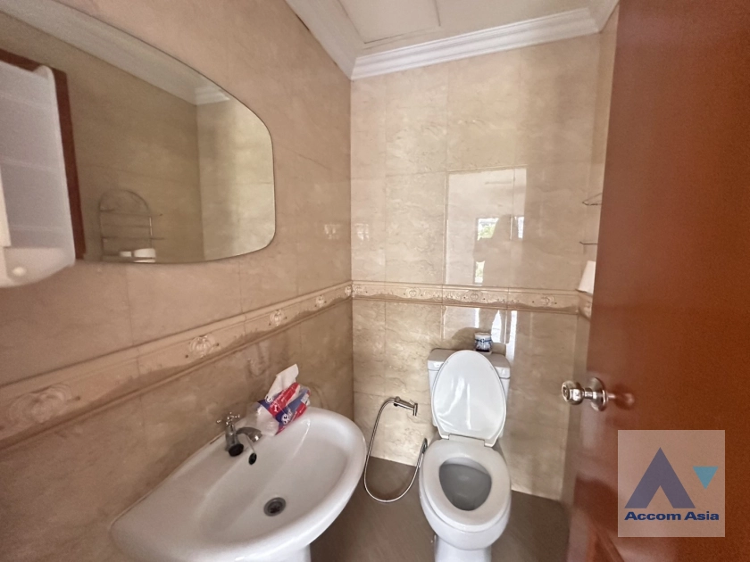 12  4 br Townhouse for rent and sale in Sukhumvit ,Bangkok BTS Phra khanong at Regent 71 2314230