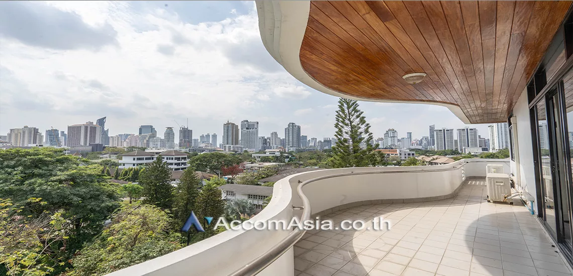 Big Balcony, Pet friendly |  Charming Style Apartment  3 Bedroom for Rent BTS Thong Lo in Sukhumvit Bangkok