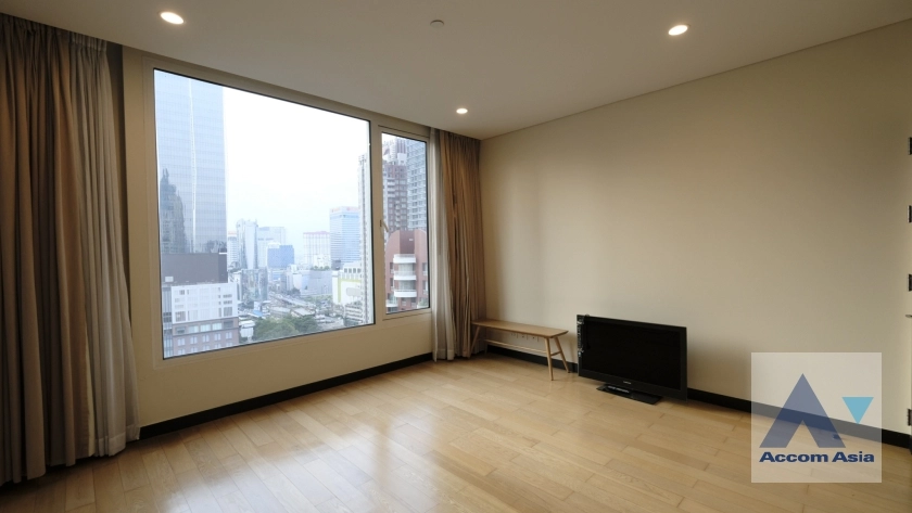 14  2 br Condominium For Rent in Ploenchit ,Bangkok BTS Chitlom at The Park Chidlom 1514246