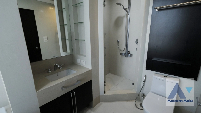 11  2 br Condominium For Rent in Ploenchit ,Bangkok BTS Chitlom at The Park Chidlom 1514246
