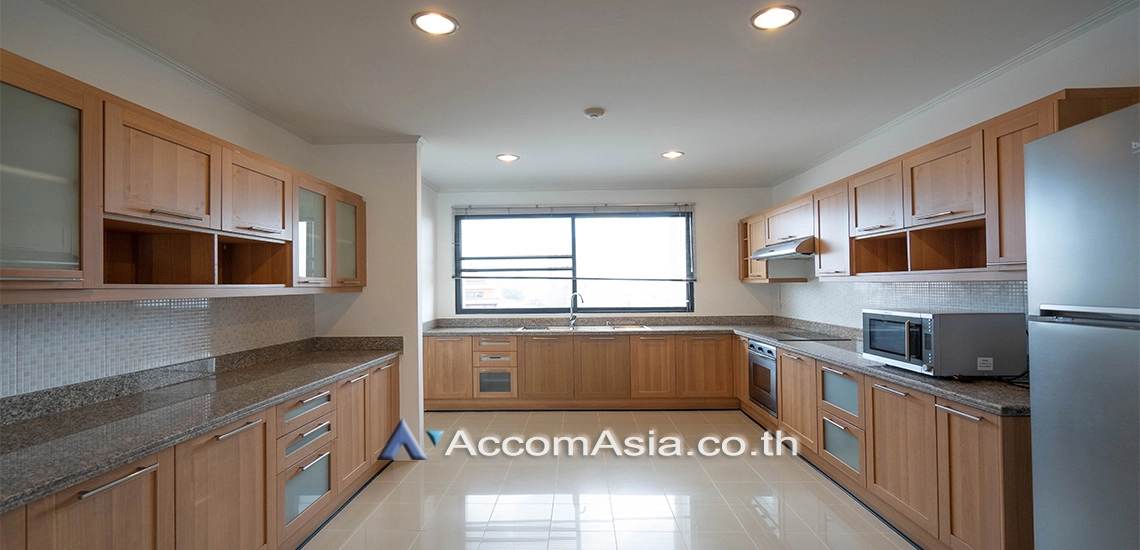  1  3 br Apartment For Rent in Sathorn ,Bangkok BTS Sala Daeng - MRT Lumphini at Secluded Ambiance 20602