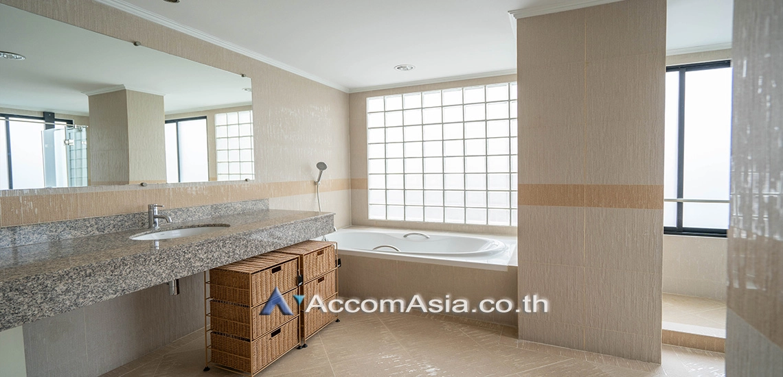 8  3 br Apartment For Rent in Sathorn ,Bangkok BTS Sala Daeng - MRT Lumphini at Secluded Ambiance 20602