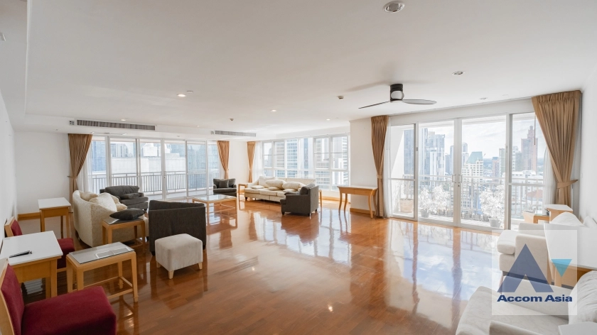 Penthouse, Pet friendly |  Apartment with Top Facilities, Close to Emshere Apartment  4 Bedroom for Rent BTS Phrom Phong in Sukhumvit Bangkok
