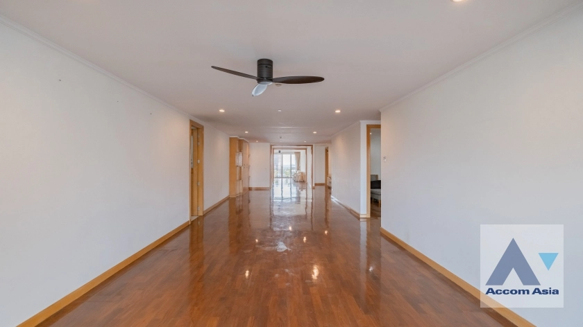 5  4 br Apartment For Rent in Sukhumvit ,Bangkok BTS Phrom Phong at Apartment with Top Facilities, Close to Emshere 1414281