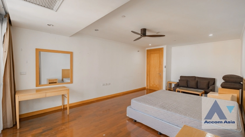 22  4 br Apartment For Rent in Sukhumvit ,Bangkok BTS Phrom Phong at Apartment with Top Facilities, Close to Emshere 1414281