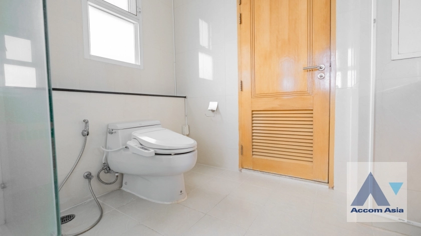 34  4 br Apartment For Rent in Sukhumvit ,Bangkok BTS Phrom Phong at Apartment with Top Facilities, Close to Emshere 1414281