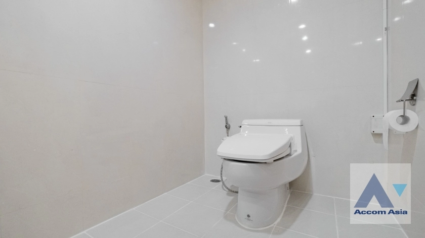 13  4 br Apartment For Rent in Sukhumvit ,Bangkok BTS Phrom Phong at Apartment with Top Facilities, Close to Emshere 1414281