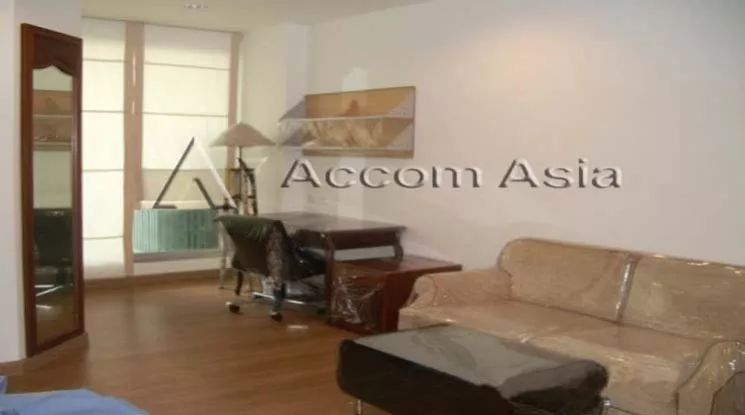 unit 1 Bedroom  Condominium For Sale in Sukhumvit, Bangkok  near BTS Ekkamai (1514295)