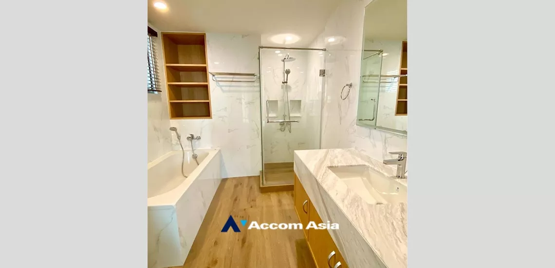 5  2 br Condominium For Rent in Ploenchit ,Bangkok BTS Ratchadamri at The Rajdamri 1514299