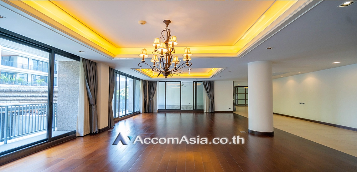 Big Balcony, Penthouse, Pet friendly Bangkok rental apartment in Sukhumvit Code 1414323