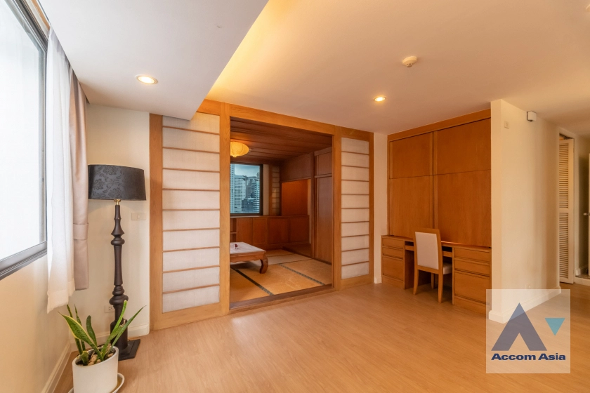 14  3 br Apartment for rent and sale in Ploenchit ,Bangkok BTS Ratchadamri at Step to Lumpini Park 20607