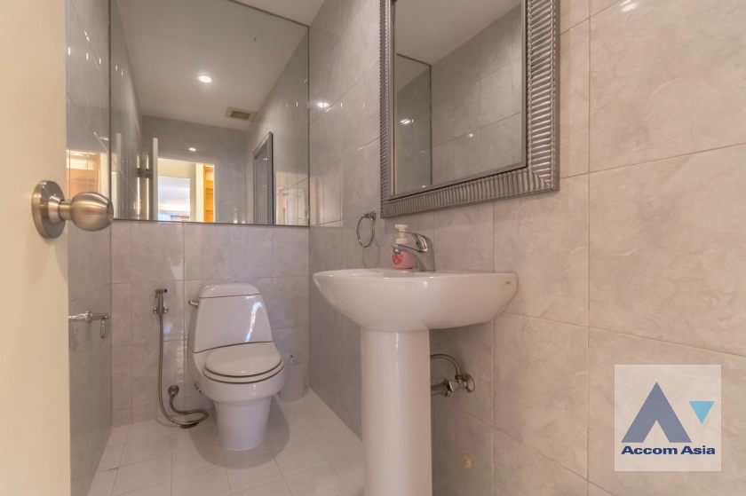 20  3 br Apartment for rent and sale in Ploenchit ,Bangkok BTS Ratchadamri at Step to Lumpini Park 20607