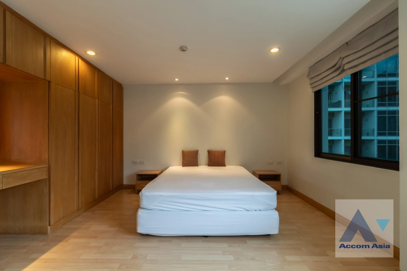 28  3 br Apartment for rent and sale in Ploenchit ,Bangkok BTS Ratchadamri at Step to Lumpini Park 20607