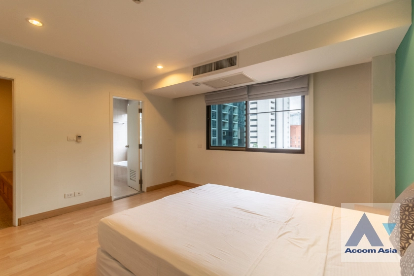 33  3 br Apartment for rent and sale in Ploenchit ,Bangkok BTS Ratchadamri at Step to Lumpini Park 20607