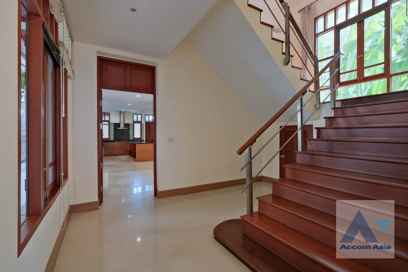 5  4 br House For Rent in Sukhumvit ,Bangkok BTS Ekkamai 1914355