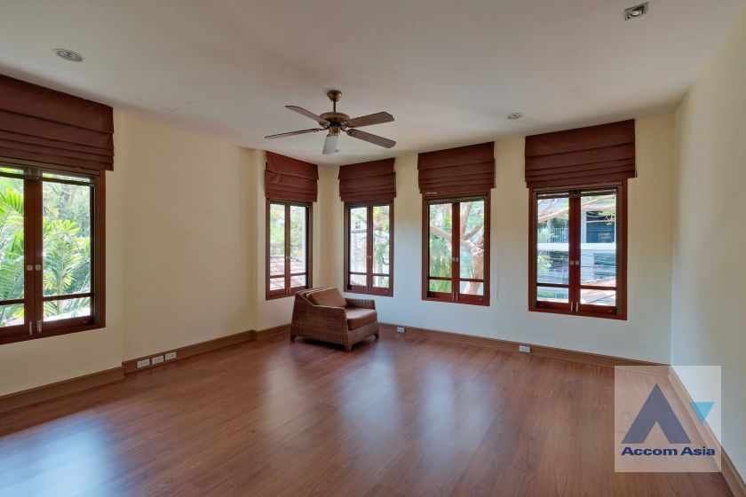 16  4 br House For Rent in Sukhumvit ,Bangkok BTS Ekkamai 1914355