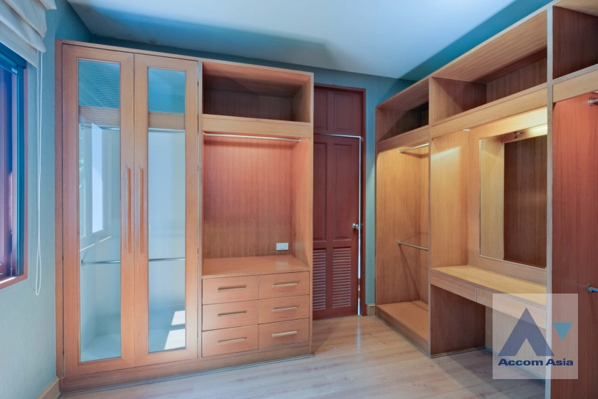 20  4 br House For Rent in Sukhumvit ,Bangkok BTS Ekkamai 1914355