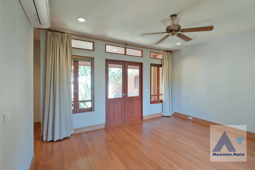 28  4 br House For Rent in Sukhumvit ,Bangkok BTS Ekkamai 1914355