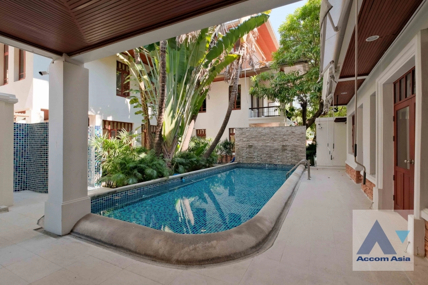 32  4 br House For Rent in Sukhumvit ,Bangkok BTS Ekkamai 1914355