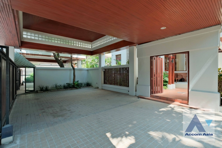 34  4 br House For Rent in Sukhumvit ,Bangkok BTS Ekkamai 1914355