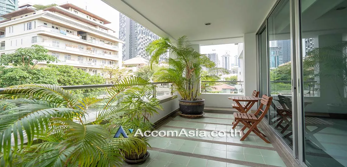 4  3 br Apartment For Rent in Sathorn ,Bangkok BTS Chong Nonsi at Thai Colonial Style 1414357