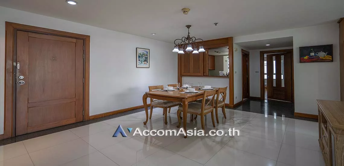  1  3 br Apartment For Rent in Sathorn ,Bangkok BTS Chong Nonsi at Thai Colonial Style 1414357