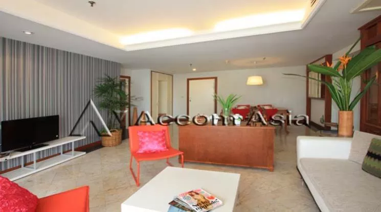 unit 2 Bedrooms  Apartment For Rent in Sathorn, Bangkok  near BTS Chong Nonsi (1514358)