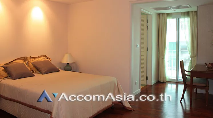 13  3 br Apartment For Rent in Silom ,Bangkok BTS Chong Nonsi at Highly Convenient Residence Fews Mins Walk to Silom and Sathon 1414367