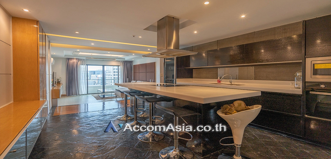 unit 2 Bedrooms  Condominium For Rent & Sale in Sathorn, Bangkok  near BTS Sala Daeng - MRT Lumphini (1514394)