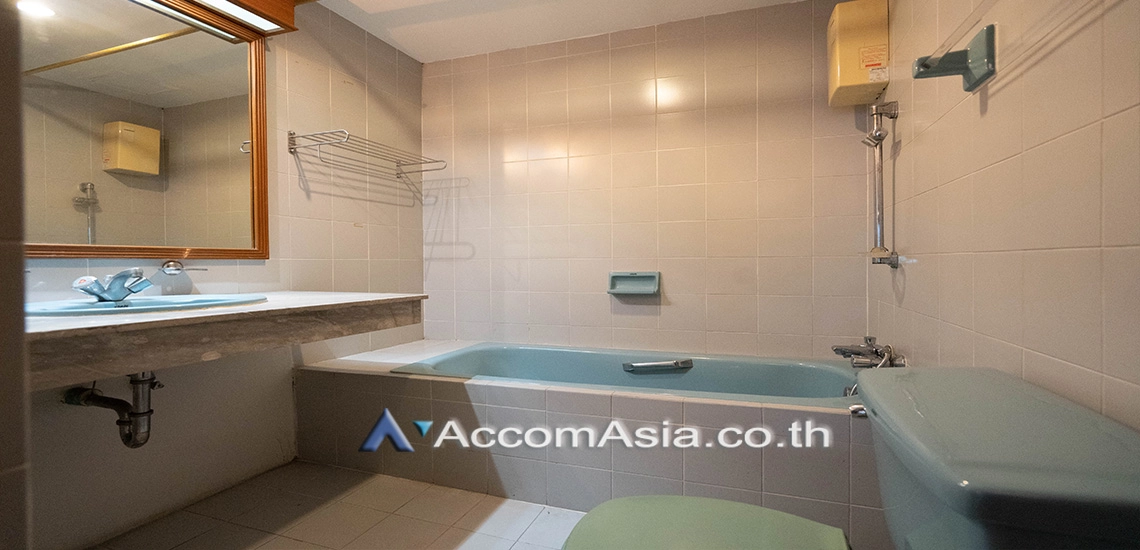 12  3 br Condominium for rent and sale in Sukhumvit ,Bangkok BTS Nana at Tower Park 20612