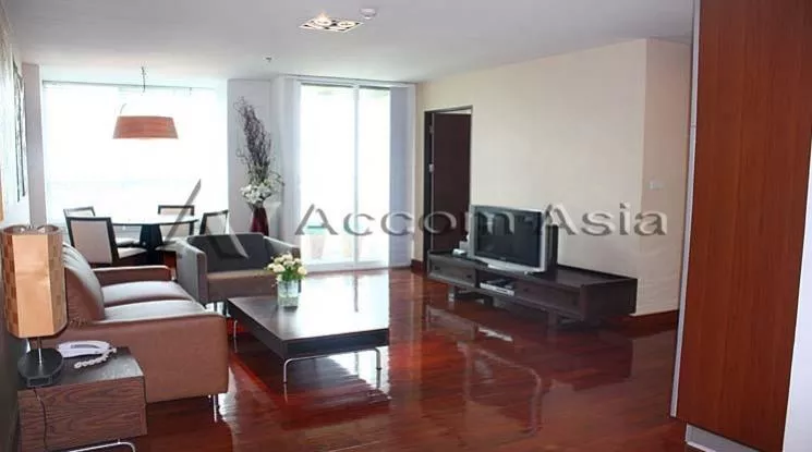  2 Bedrooms  Condominium For Rent & Sale in Ploenchit, Bangkok  near BTS Chitlom (20620)