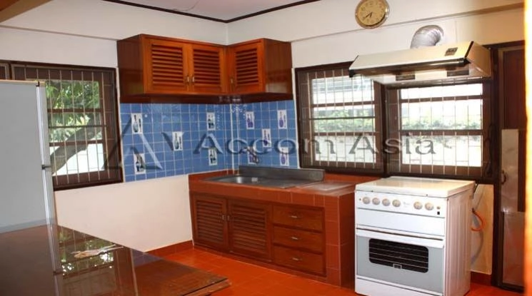 unitHome Office, Pet friendly |  2 Bedrooms  House For Rent in Sathorn, Bangkok  near BTS Chong Nonsi - BTS Saint Louis (2314516)