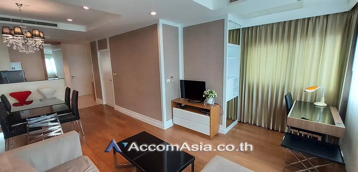 unit 1 Bedroom  Condominium For Rent in Sathorn, Bangkok  near BTS Sala Daeng - MRT Lumphini (1514525)