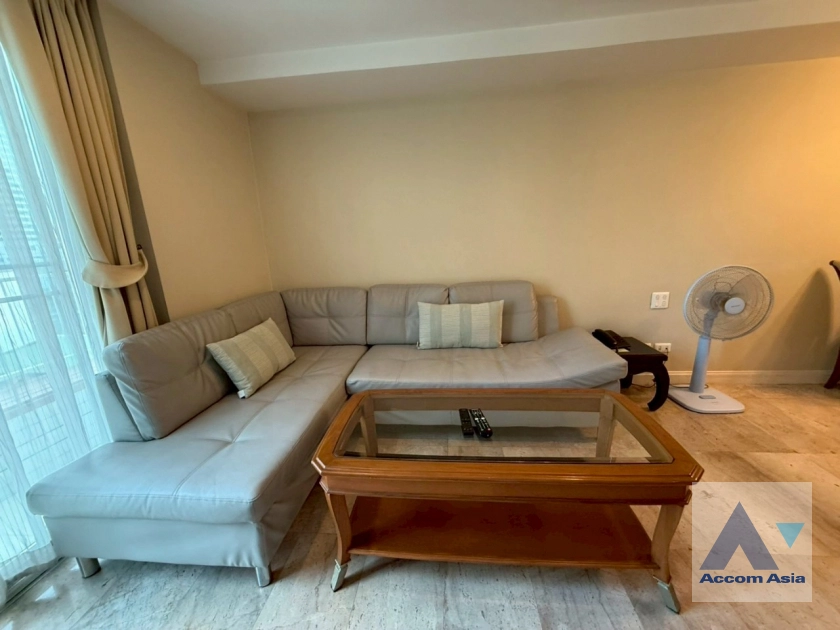  1  3 br Apartment For Rent in Sathorn ,Bangkok BTS Saint Louis at Exclusive Apartment 1414592