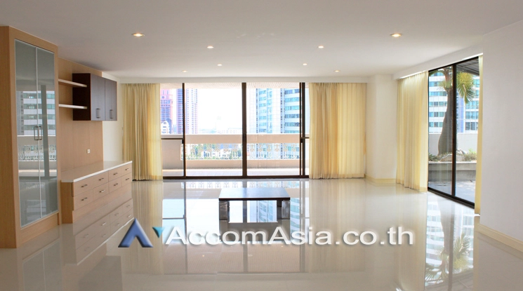 Big Balcony, Penthouse, Pet friendly |  Peaceful and Pet-Friendly Residence in Asoke Apartment  4 Bedroom for Rent MRT Sukhumvit in Sukhumvit Bangkok