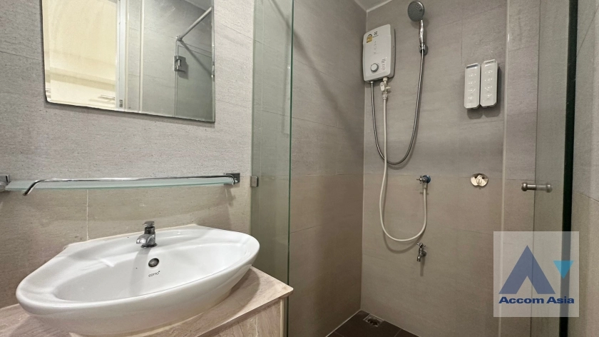 28  4 br House for rent and sale in Sukhumvit ,Bangkok BTS Ekkamai 2514805