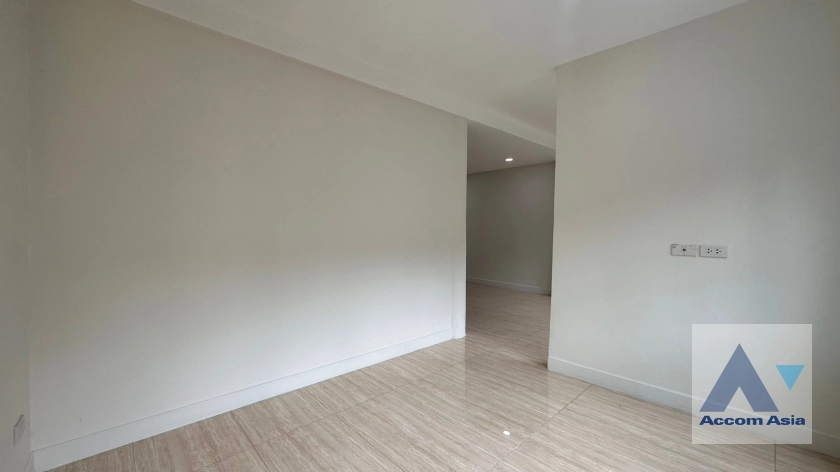 19  4 br House for rent and sale in Sukhumvit ,Bangkok BTS Ekkamai 2514805