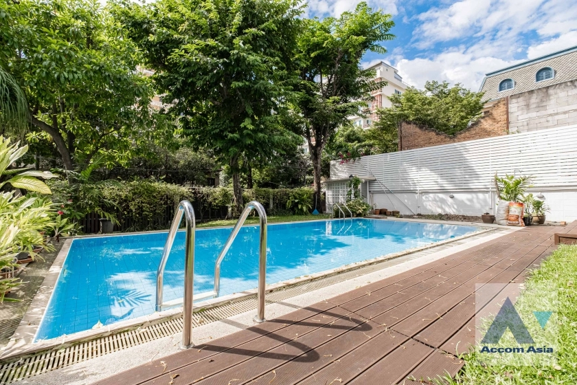 6  4 br House For Rent in Sukhumvit ,Bangkok BTS Ekkamai 1914879