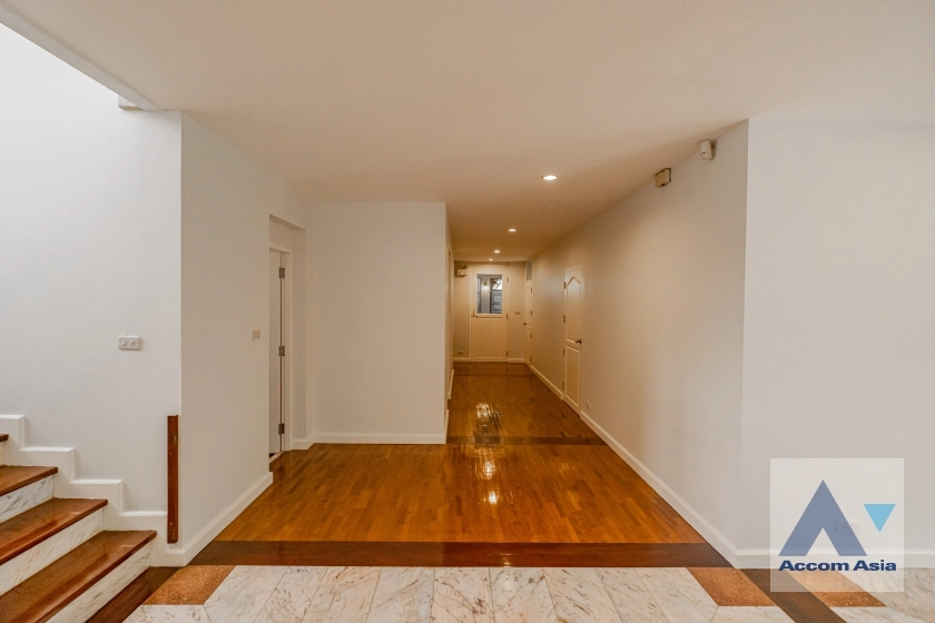 12  4 br House For Rent in Sukhumvit ,Bangkok BTS Ekkamai 1914879