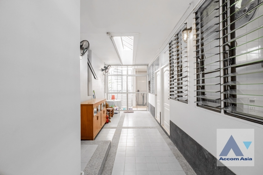 14  4 br House For Rent in Sukhumvit ,Bangkok BTS Ekkamai 1914879